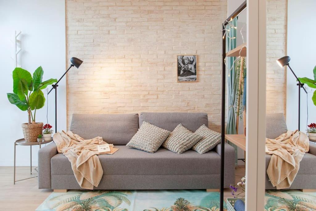 Al5 Seaside Bliss-Stylish Loft Steps From Malvarrosa Valence Extérieur photo